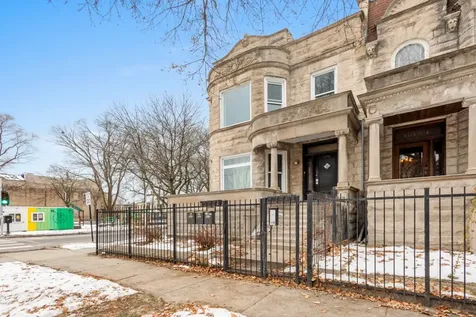 6556 South Woodlawn Avenue Chicago IL 60637
