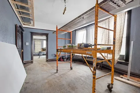 6556 South Woodlawn Avenue Chicago IL 60637