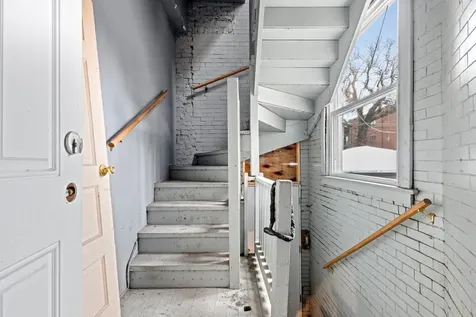 6556 South Woodlawn Avenue Chicago IL 60637