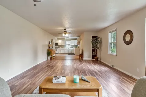 1611 Michigan Avenue Rockford IL 61102