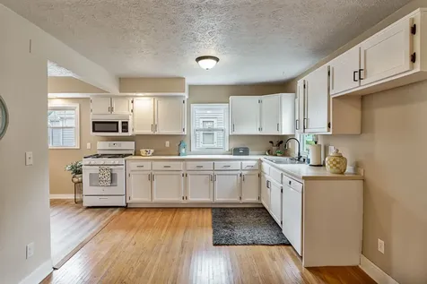 1611 Michigan Avenue Rockford IL 61102