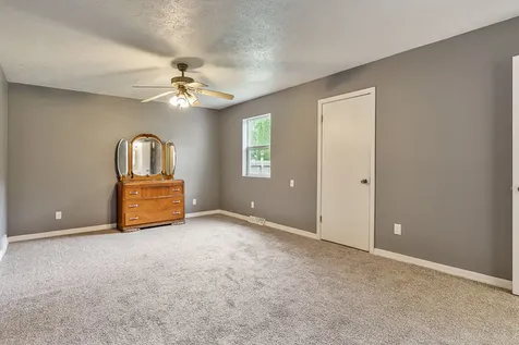 1611 Michigan Avenue Rockford IL 61102