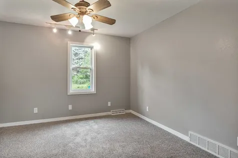 1611 Michigan Avenue Rockford IL 61102