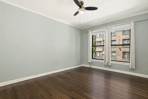 1221 East Hyde Park Boulevard Chicago IL 60615