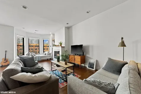 353 West Chicago Avenue Chicago IL 60654