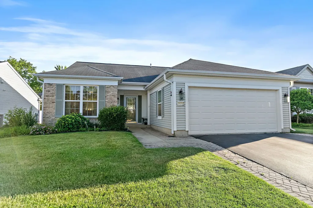 11715 Windsor Drive Huntley IL 60142