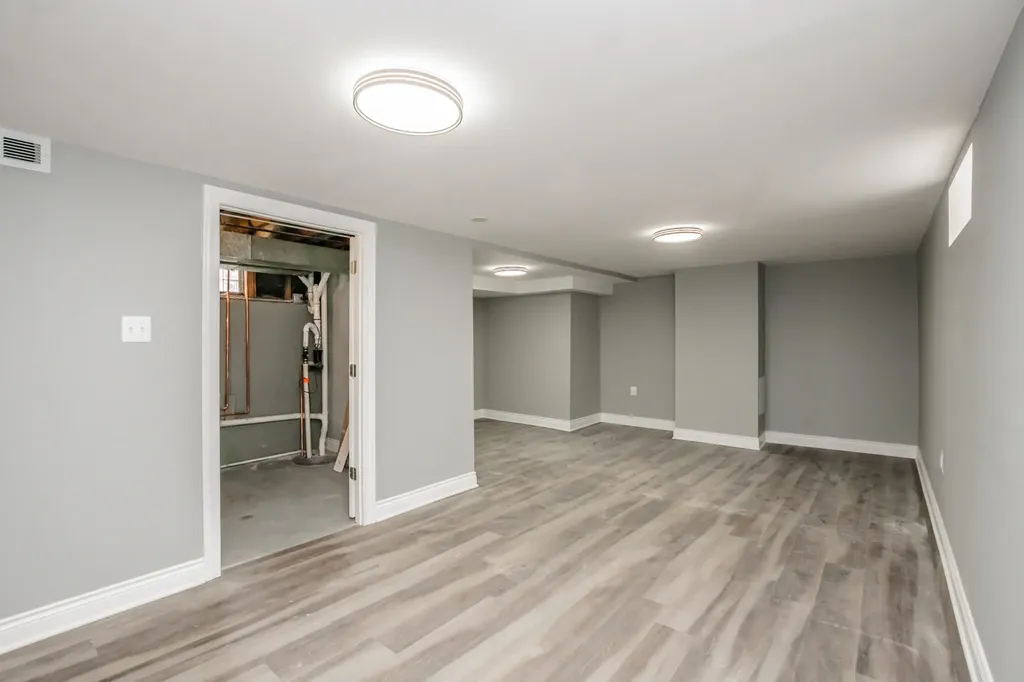 9227 South Perry Avenue Chicago IL 60620