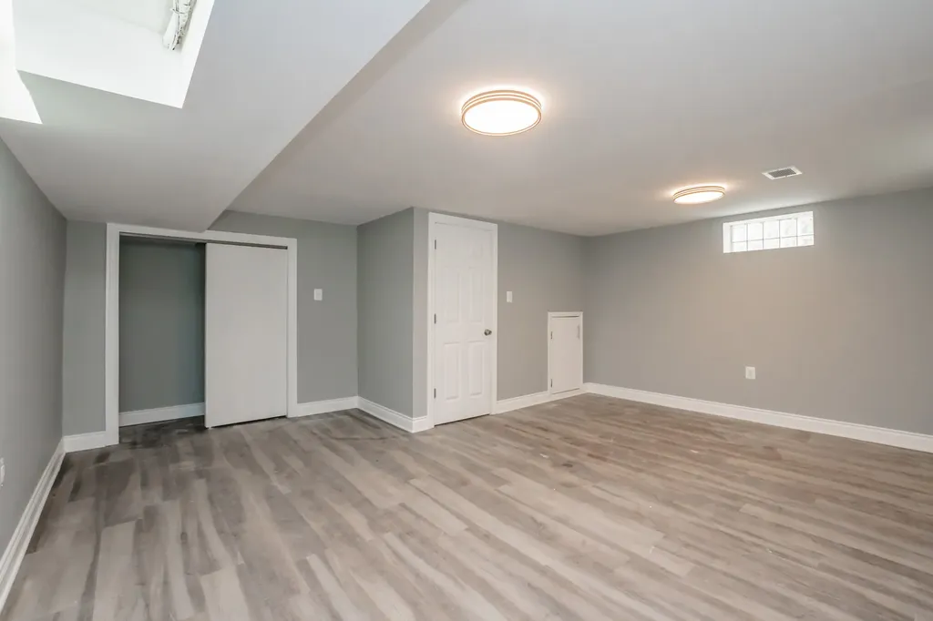 9227 South Perry Avenue Chicago IL 60620