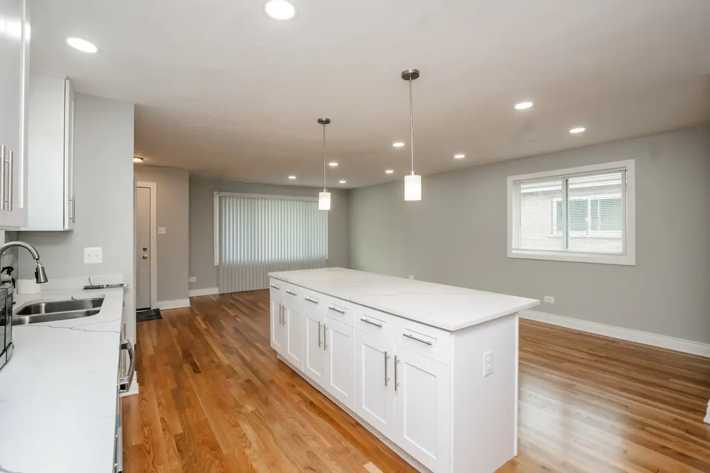 9227 South Perry Avenue Chicago IL 60620