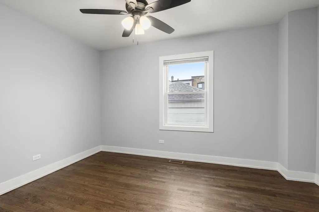 5542 West 64th Street Chicago IL 60638