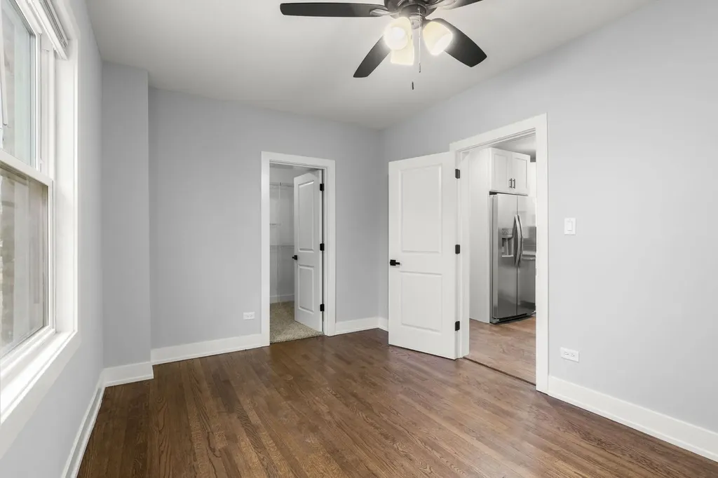 5542 West 64th Street Chicago IL 60638