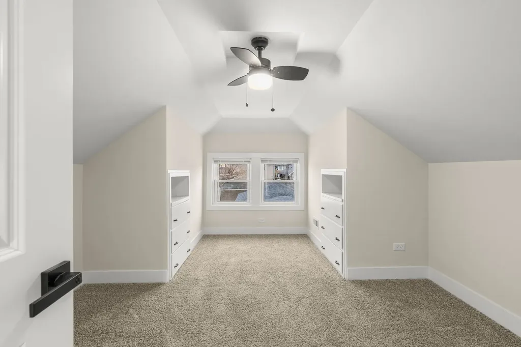 5542 West 64th Street Chicago IL 60638
