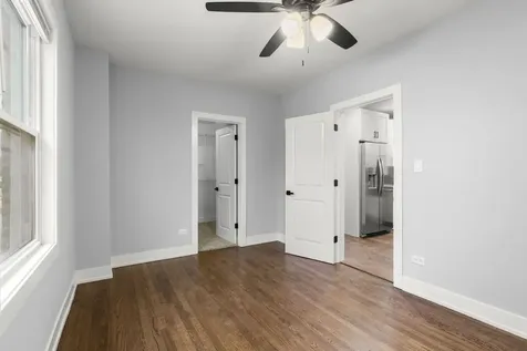 5542 West 64th Street Chicago IL 60638