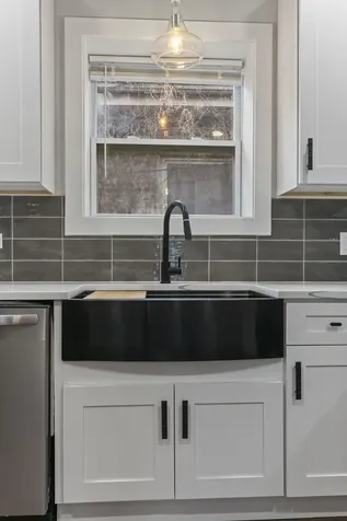 5542 West 64th Street Chicago IL 60638