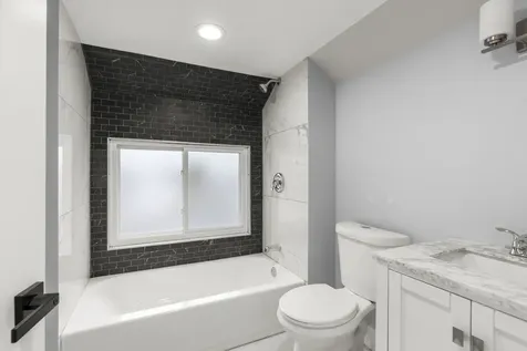 5542 West 64th Street Chicago IL 60638