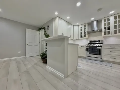 112 Pembroke Circle Lake Bluff IL 60044