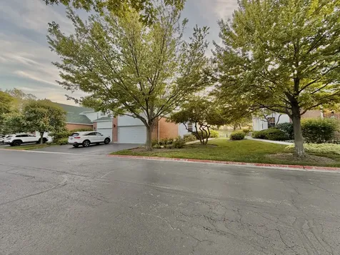112 Pembroke Circle Lake Bluff IL 60044