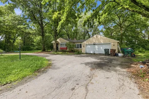 4121 Sunset Road Matteson IL 60443