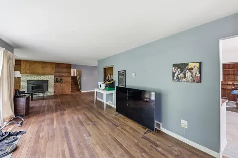 4121 Sunset Road Matteson IL 60443