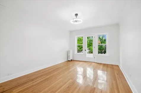6454 North Damen Avenue Chicago IL 60645