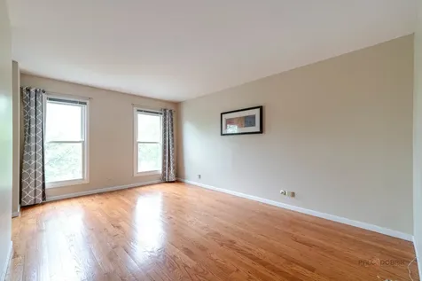 805 Garfield Avenue Libertyville IL 60048