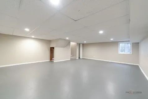 805 Garfield Avenue Libertyville IL 60048