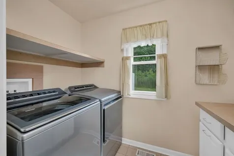 525 Stacey Court Braidwood IL 60408