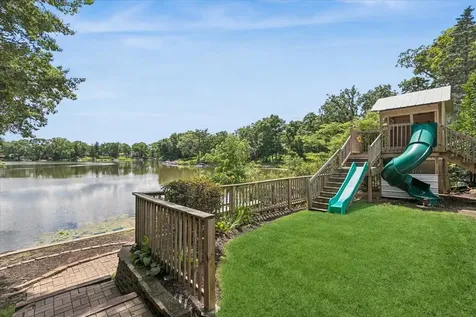 585 Killarney Pass Circle Mundelein IL 60060