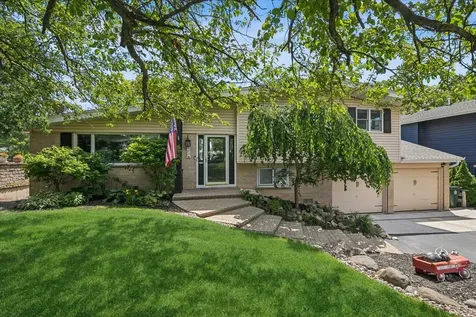 585 Killarney Pass Circle Mundelein IL 60060