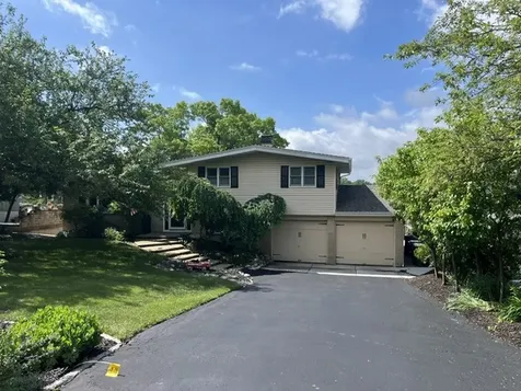 585 Killarney Pass Circle Mundelein IL 60060
