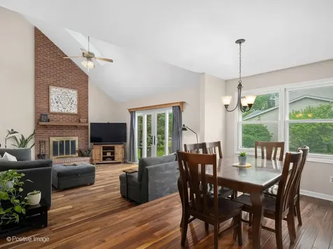 405 Blackhawk Drive Batavia IL 60510
