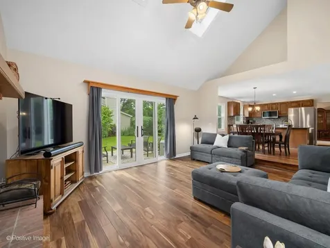 405 Blackhawk Drive Batavia IL 60510