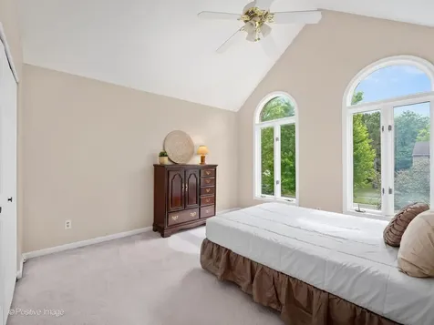 405 Blackhawk Drive Batavia IL 60510