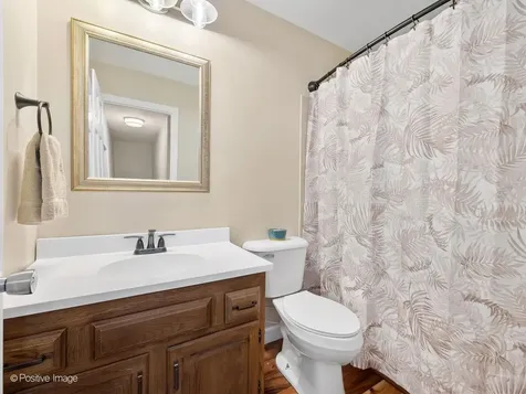 405 Blackhawk Drive Batavia IL 60510