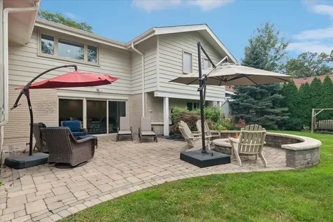 280 Aspen Lane Highland Park IL 60035