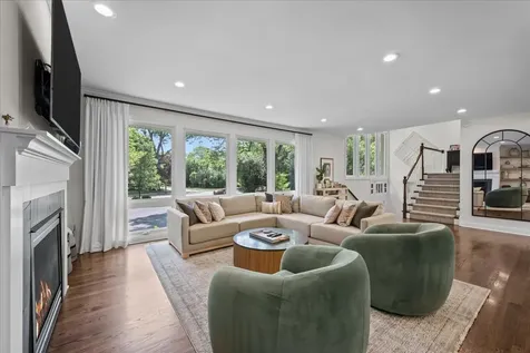 280 Aspen Lane Highland Park IL 60035