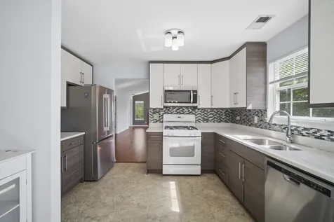 112 White Branch Court Buffalo Grove IL 60089