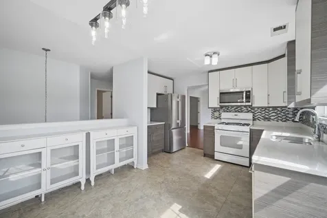 112 White Branch Court Buffalo Grove IL 60089