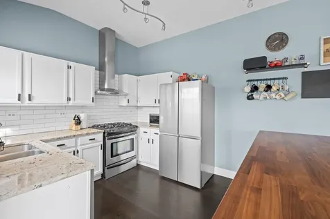 648 Portage Court Vernon Hills IL 60061