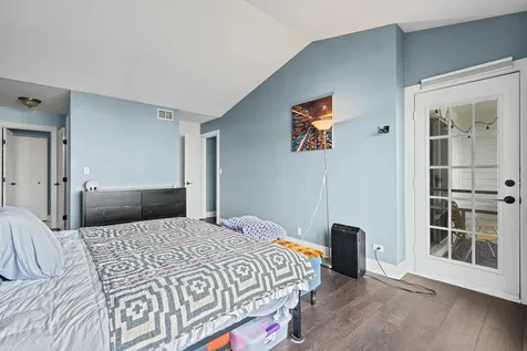648 Portage Court Vernon Hills IL 60061