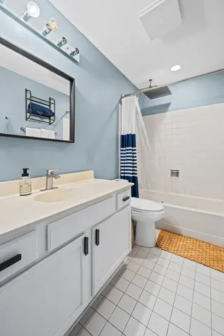 648 Portage Court Vernon Hills IL 60061