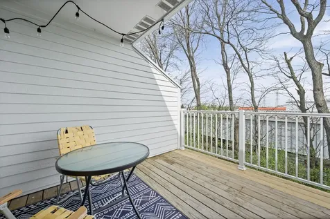 648 Portage Court Vernon Hills IL 60061
