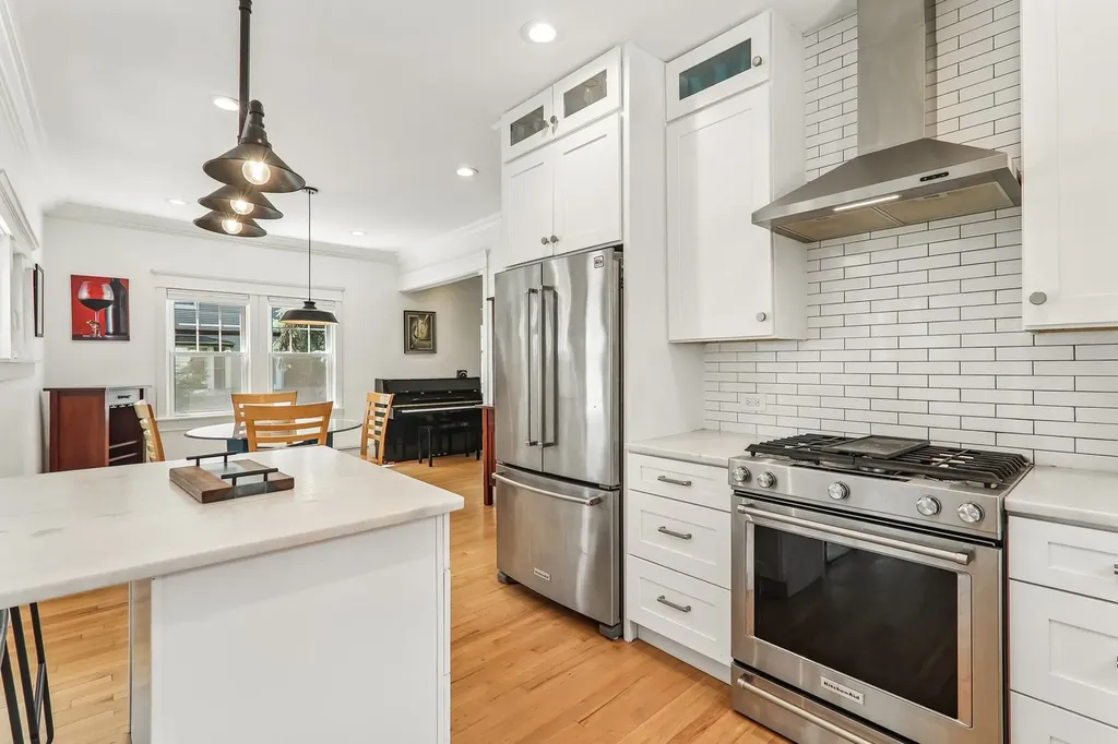 4917 Highland Avenue Downers Grove IL 60515