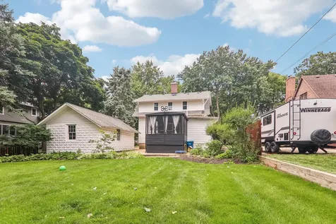 4917 Highland Avenue Downers Grove IL 60515