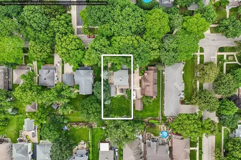 4917 Highland Avenue Downers Grove IL 60515