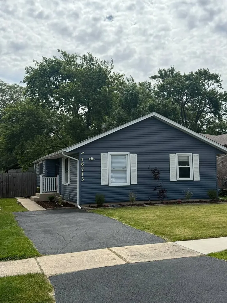 16713 Highview Avenue Orland Hills IL 60487