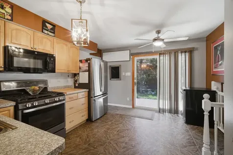 2176 North Westmoreland Drive Palatine IL 60074