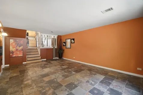 2176 North Westmoreland Drive Palatine IL 60074
