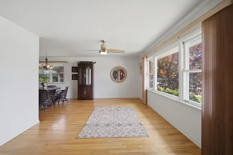 2176 North Westmoreland Drive Palatine IL 60074