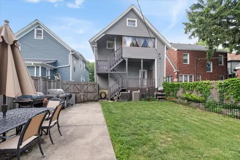 1621 Florence Avenue Evanston IL 60201